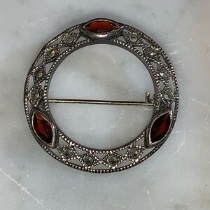 Vintage Deco Silver Garnet Circle Brooch